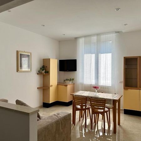 Il Blu Di Laveno Apartment ภายนอก รูปภาพ